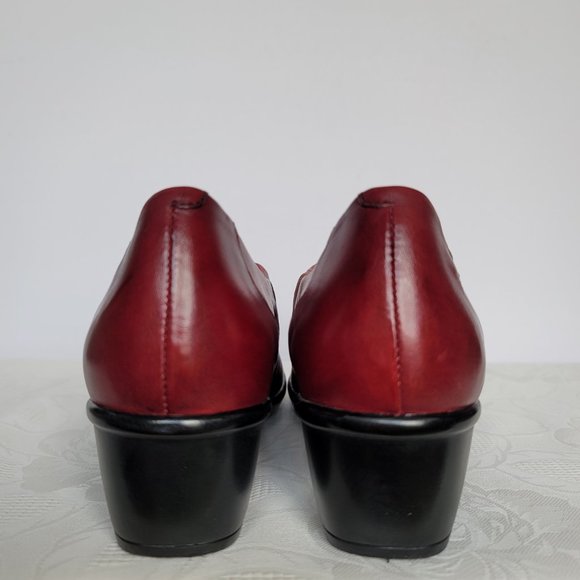 CLARKS Wyld Foxtro Slip-On Leather Shoes- Wine color- Women's Size 9M - Picture 13 of 15